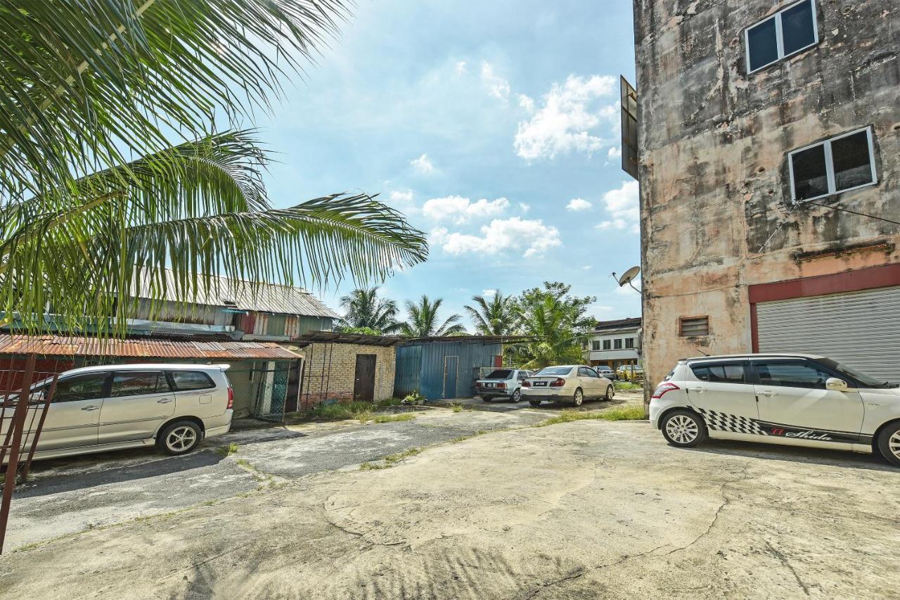 Super Oyo Capital O 90659 Raintown Timbers Hotel Taiping Luaran gambar