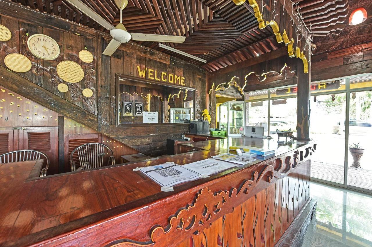 Super Oyo Capital O 90659 Raintown Timbers Hotel Taiping Luaran gambar