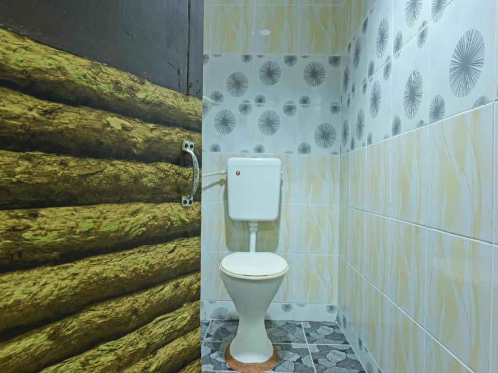 Super Oyo Capital O 90659 Raintown Timbers Hotel Taiping Luaran gambar