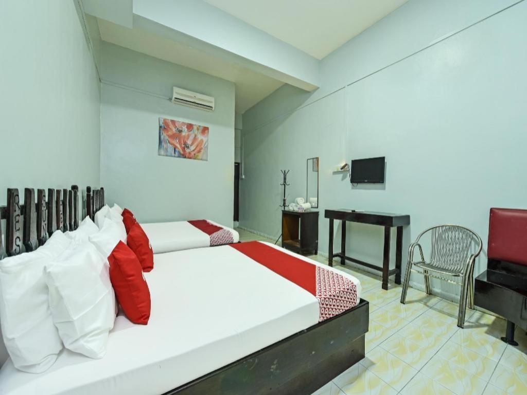 Super Oyo Capital O 90659 Raintown Timbers Hotel Taiping Luaran gambar
